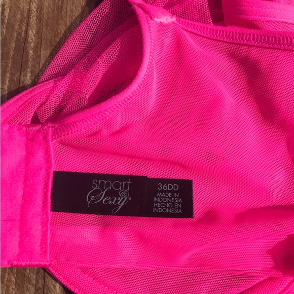 💕Mesh hot pink bra💕 - Picture 2 of 6